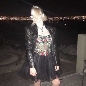 Meet your Posher, Nikki